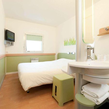 Ibis Budget Saint-Quentin Centre Gare Eksteriør billede