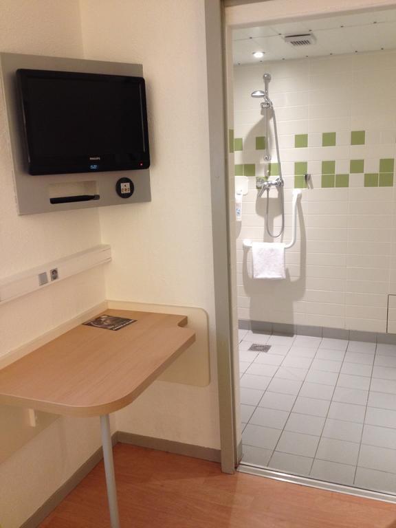 Ibis Budget Saint-Quentin Centre Gare Eksteriør billede