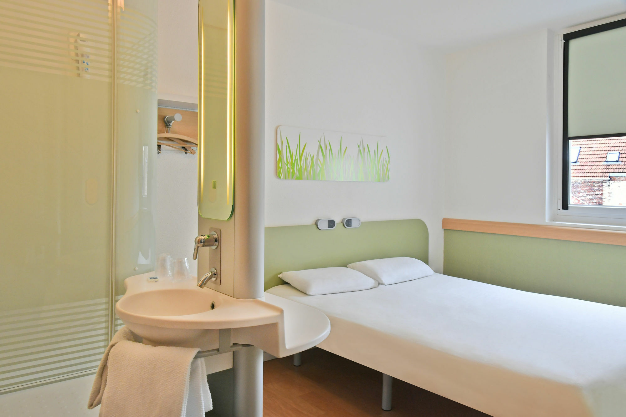Ibis Budget Saint-Quentin Centre Gare Eksteriør billede