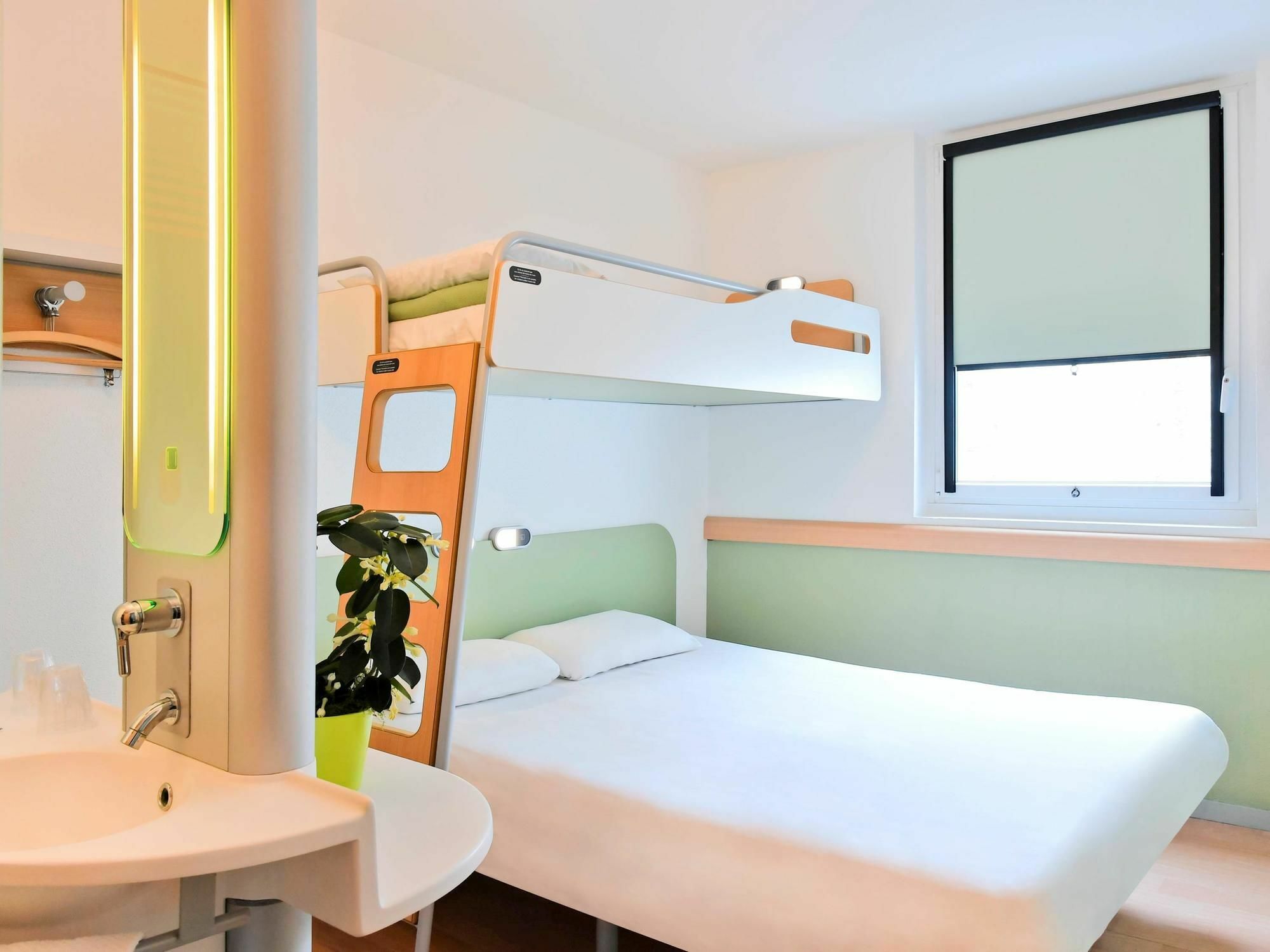 Ibis Budget Saint-Quentin Centre Gare Eksteriør billede